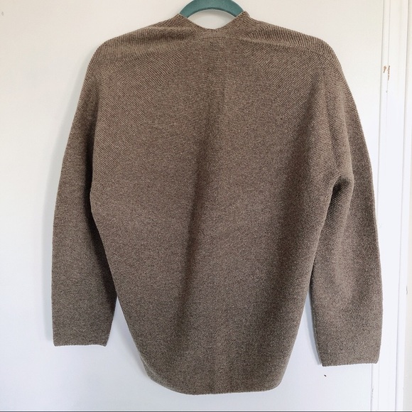 Uniqlo wool sweater - Picture 4 of 6